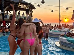 -FINNS Beach Club