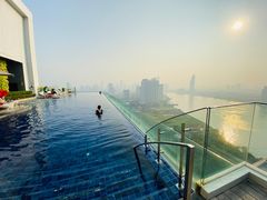 -阿瓦尼河滨曼谷酒店