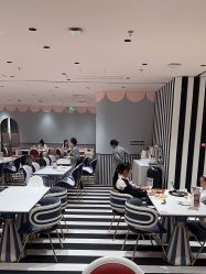 -奈尔宝家庭中心·亲子餐厅(北京东坝万达店)