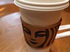 -星巴克(西安曲江银泰店)