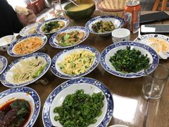 -秦扬居特色菜馆(上王村)