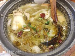-周鱼小馆石锅酸菜鱼(活力汇店)