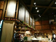 -玛格萝妮(汇智国际商业中心店)
