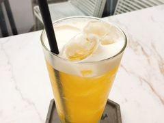 -UNI UNI(环亚凯瑟琳店)