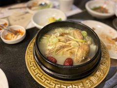 参鸡汤-本家韩国烤肉(财富大厦店)