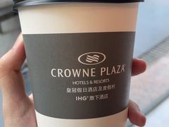 -深圳富苑皇冠假日套房酒店