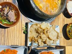 -贵厨酸汤牛肉(花果园国际中心店)