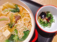 -小蛮椒麻辣烫·麻辣拌(静安店)