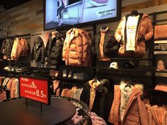 -SKECHERS 斯凯奇(上海国际时尚中心店)