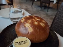 莫尔顿经典洋葱面包-莫尔顿扒房 MORTON'S GRILLE(igc天汇广场店)