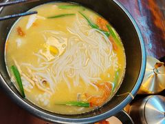 -银米·云南传统过桥米线(双廊黑金冠店)