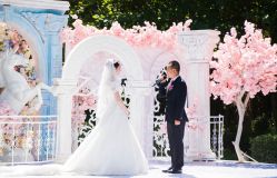 点击看大图 -拉瑞娜LaReine婚纱礼服高级定制