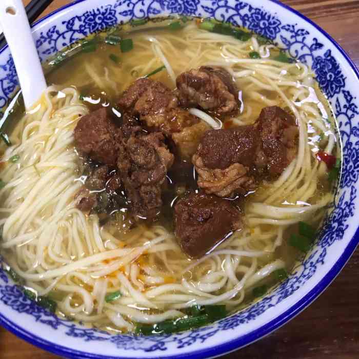 老佛堂千张面馆-"这家老佛堂千张面就在我家附近,去吃面很方.