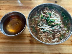 小碗瘦肉-正宗杨记普洱酸醋米线(总店)