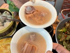 -莲餐厅·湖北菜·潜江小龙虾店(愚园路店)