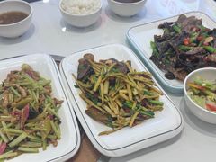 -钟记陕南菜·煎锅鱼(红专南路店)