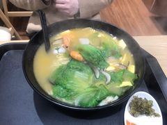 三鲜顶汤面-好麺世家海鲜面馆(新建中路店)