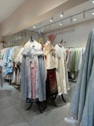 -一揽芳华汉服旗袍体验馆(拙政园店)