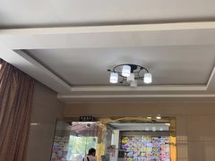 -秦臻海鲜农家乐(奉贤店)