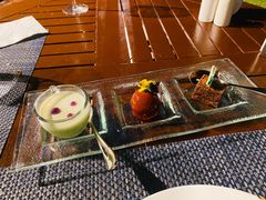 -宴悦海鲜餐厅·游水海鲜·牛排(亚龙湾瑞吉店)