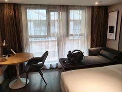 -苏州观前街亚朵酒店