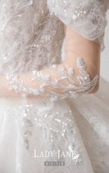 -Lady  Jane高端婚纱礼服馆