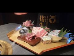 -铭牛烧肉·和牛海鲜自助(高新月牙湖店)