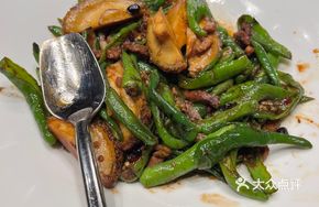 Stir-Fried Abalone with Chili