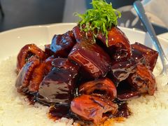 传统本帮鸡圈肉-屋里厢上海菜馆