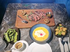 -LESCEDARS Brasserie Bistro香柏树