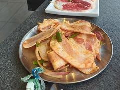 香拌猪五花-完美生活炭火烤肉(二马路店)
