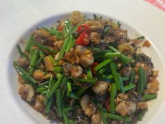 -肥肥虾庄·金牌油焖大虾(汉口城市广场店)
