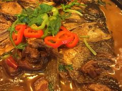 铁锅炖杂鱼-我去·春饼文化主题餐厅(国定路总店)