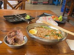 -韩风烤牛肉冷面店