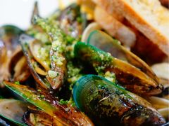 -12 Rocks Beach Bar Cafe