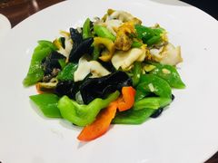 -赶海部落海鲜城(海阳路店)