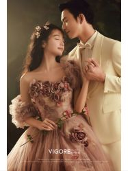 -雪中彩影婚纱摄影·微光艺术中心