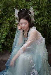 -一揽芳华汉服旗袍体验馆(拙政园店)