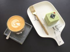 -UNI UNI(环亚凯瑟琳店)