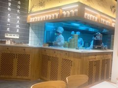 -馋三尺蟹粉小笼(人民广场店)