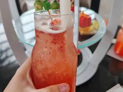 -亚龙湾喜来登·美景台大堂吧