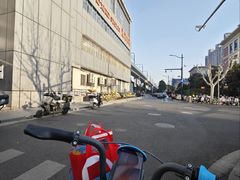 -漕溪路(地铁站)