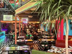 -Famous肥猫墨西哥音乐餐吧(五棵松华熙LIVE店)