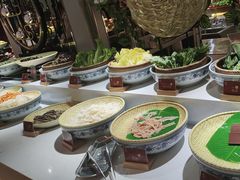-腾阁自助餐厅(朝林广场店)