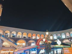 -王府井奥莱临潼小镇(临潼店)