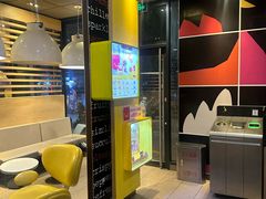 -麦当劳(杭州西湖银泰百货店)