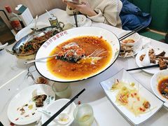 -湘当有饭剁椒鱼头(世茂广场店)