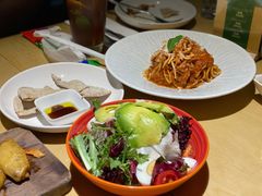 牛油果烟熏火鸡沙拉-TIAGO HOME KITCHEN(王府中环店)