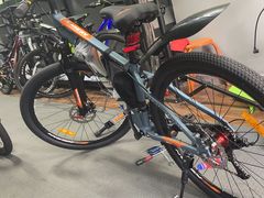 -道路口单车爱瓦士dahon大行