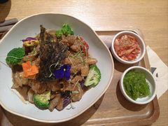 咖喱鸡肉西兰花沙拉-HELLO 27 意面·沙拉·帕尼尼